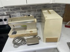 Singer Futura 900 Sewing