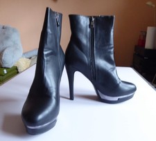 schwarze High Heels Stiefelette Gr. 38 mit 12cm Stiletto Absatz
