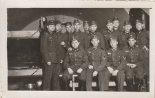 Wehrmacht Gruppenfoto im Luftschutz Bunker WK2 Soldaten Foto 2WW shelter