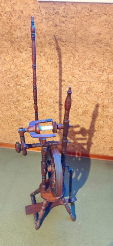 Holz spinnrad mit - holz-spinnrad,