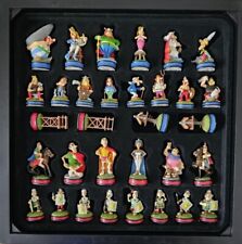 Asterix Schachfiguren in Farbe komplett - mit Plexiglas-Abdeckhaube s.u. Hinweis