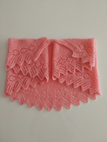 Handgestricktes schaltuch mit - handgestricktes,