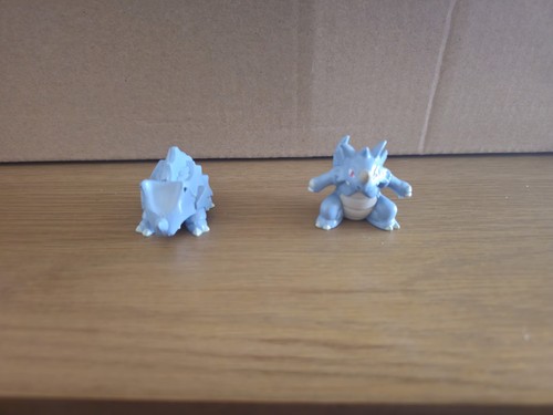 Rhyhorn rhydon tomy pokémon - rhydon,
