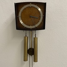 Schöne Wanduhr / Pendeluhr