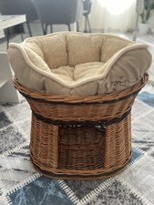 Katzenkorb / Katzenbett aus Korbgeflecht mit Kuschelkissen – 2 Etagen