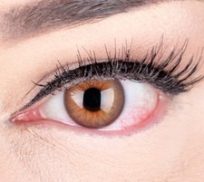 Braune farbige Kontaktlinsen