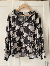 H&M Bluse Gr: S florales Muster, schwarz