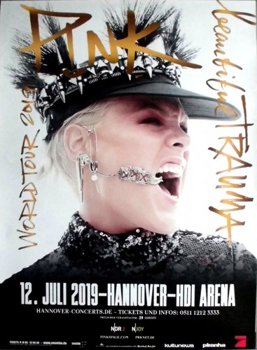 Pink 2019 plakat in - -,