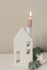 ANGEBOT 2x Holzhaus mit Schornstein, Kerzenhalter H: 21 cm UVP je 24,99 € /3