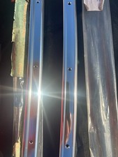 Mercedes-Benz A107 725 04 65 und107 725 03 65 Schiene Paar