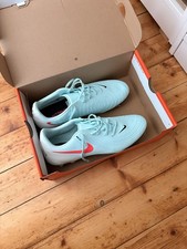 Nike Mercurial / Phantom