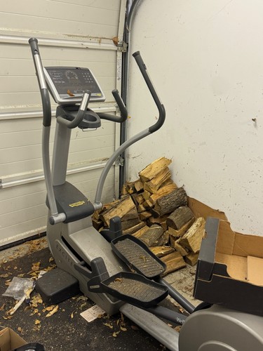 Technogym crosstrainer - technogym,