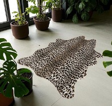 Rassiges LEOPARD Tierfell