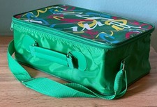 AOK Kinder-Koffer Tragegurt/ Reißverschluss L 36,5 x B 22,5 cm Grün NEUWERTIG