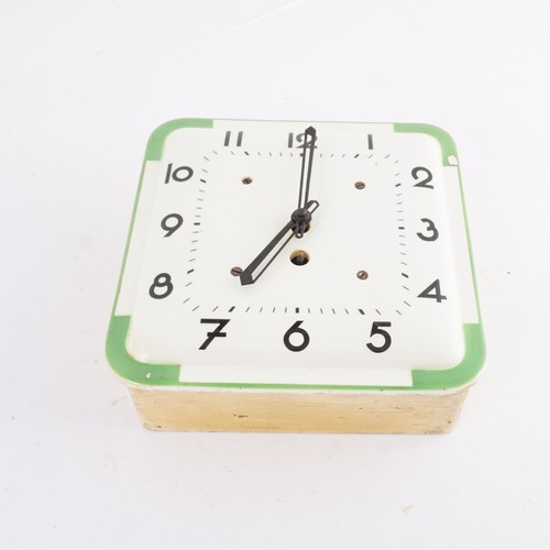 Wanduhr mechanisch aus - mechanisch,