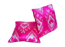 Exklusiv orient Vintage Seide Ikat Kissen Dekokissen silk Pillow Uzbekistan Pink