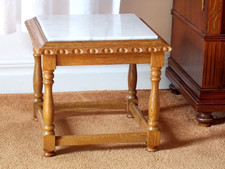 traumhafter Blumenhocker antik