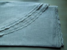 *Tischecke beige mit Spitze oval  160 x 222 cm, vermutl. Mischgew.,Pflegeleicht