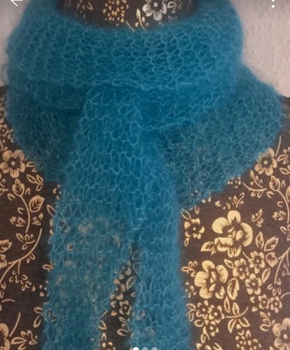 Handgestricktes halstuch - handgestricktes,