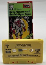Dem Monster Auf Der Blutigen