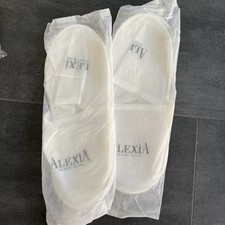 2 Paar Gäste-/Hotel-Hausschuhe weiß. Universal. Neu ungetragen Folie 