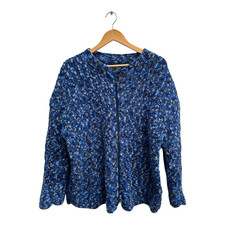 Handgestrickte Strickjacke