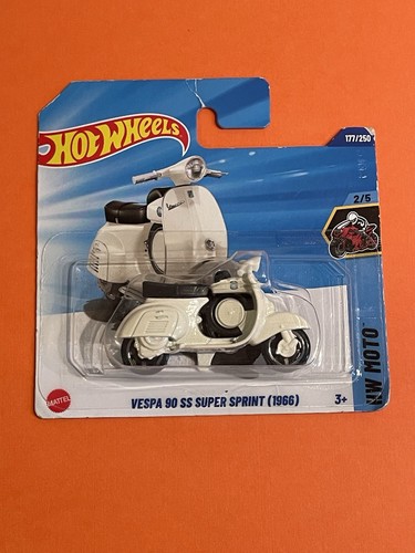 Hot wheels vespa - hot,