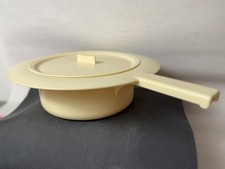 Warmsitz Bettpfanne Steckbecken  ges. gesch. Schümm Plastic D~31 cm mit Deckel