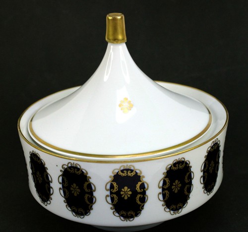 1762 porzellan deckeldose - porzellan,
