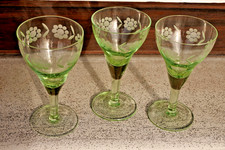 3 Jugendstil Gläser, Uranglas