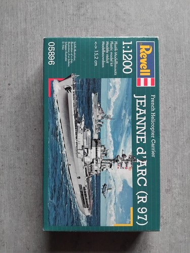 Revell jeanne arc - 1, 1200