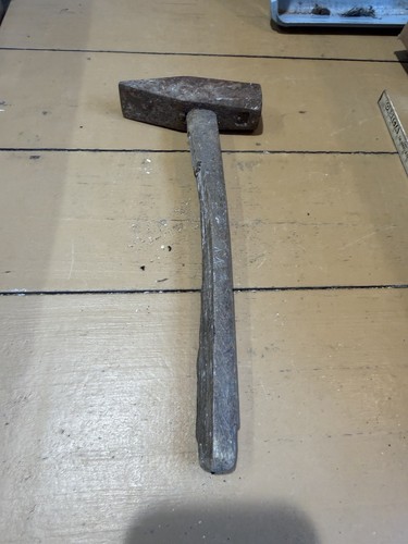 Werkzeug alter schlosserhammer - werkzeug,