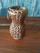 Alte Korbvase  Blumenvase  Rattan