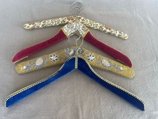 4 Kleiderbügel Samt Brokat