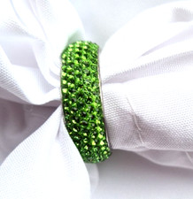 Edelstahl Ring mit Grünen