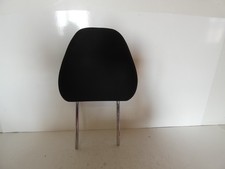 Kopfstütze vorne rechts