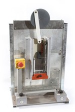 altes Lehrmodell Kolben Presse