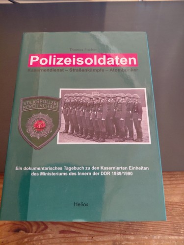 Buch polizeisoldaten - buch,