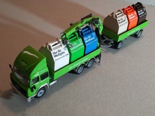 Siku 3813 Iveco LKW-Zug mit Ladekran und Recycling-Containern, Vitrinenmodell