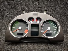 Audi TT 8N Coupe 1.8T Kombiinstrument Tachoeinheit MFA Kleines FIS 8N1920860A