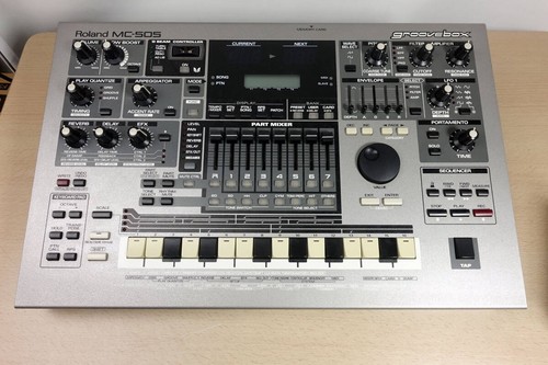 Roland 505 groovebox 1998 - roland, mc-505