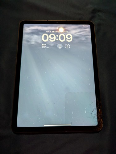 Apple ipad air generation - 5.,