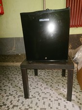 Minikühlschrank mit kleinem Gefrierfach