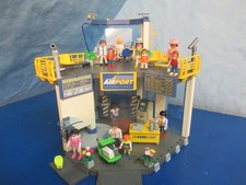 3886 Flughafen mit Aufzug