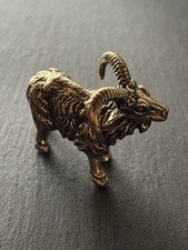 Steinbock Figur aus Messing |