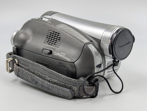 Panasonic gs27e camcorder - nv-gs27e,
