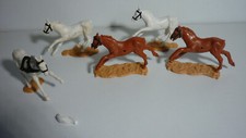 5 Pferde - alle Timpo Toys - ohne Schweif