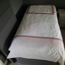 Laura Ashley lila Kanten &