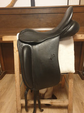 Dressursattel Sattel County Perfection 18"