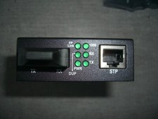 Media Konverter EL024V2 RJ45 10/100/1000T auf LWL SC 1000SX  Multimode 550m OVP!